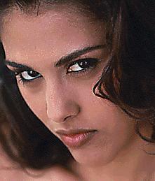 danielaguedes.jpg (10083 bytes)